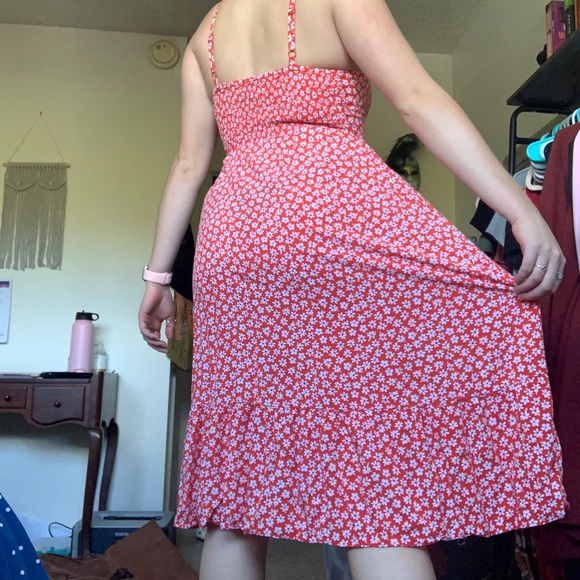 Old Navy Fit and Flare Cami Dress - Picture 2 of 3